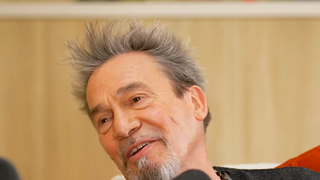 "J'ai plus de boulot là-bas qu'ici" : Florent Pagny évoque sa vie en Argentine