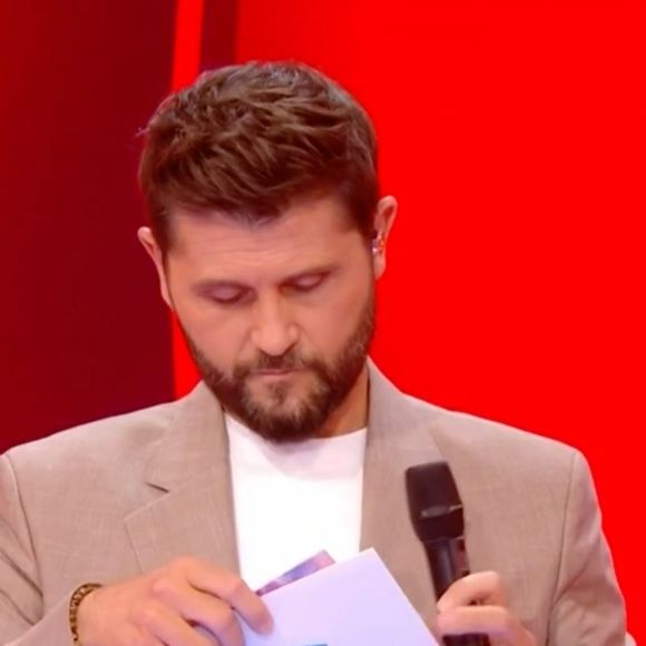 Ce jeudi 10 juillet 2025, Christophe Beaugrand a présenté le quatrième prime du jeu... Et un nouveau candidat a été éliminé !

Christophe Beaugrand sur le plateau de Secret Story ce jeudi 10 juillet 2025. (Capture d'écran TFX).