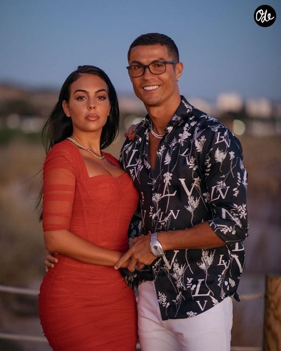 Cristiano Ronaldo a partagé cette photo de lui avec sa chérie Georgina, sur Instagram.