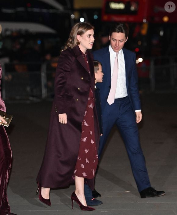 La princesse Beatrice d’York enceinte et son mari Edoardo Mapelli Mozzi - La famille royale d'Angleterre assiste à la messe "Together At Christmas Carol" à l'abbaye de Westminster à Londres, Royaume-Uni le 6 Décembre, 2024 © GOFF INF / BESTIMAGE
