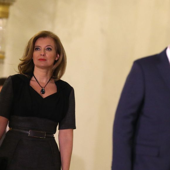 Valerie Trierweiler et Francois Hollande - Diner d'Etat en l'honneur de Mme Dilma Rousseff, Presidente de la Republique Federative du Bresil au palais de l'Elysee a Paris le 11 Decembre 2012. @ Jacovides - Moreau pour Bestimage
