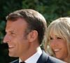 Même la vague de chaleur qui culminait sur l'ensemble de l'Hexagone n'a pas eu raison de l'énergie de notre Première dame.
Le président de la République française Emmanuel Macron et sa femme la Première Dame Brigitte Macron - Le président de la République française reçoit le président de la fédération de Russie au fort de Brégançon, à Bormes-les-Mimosas, France, le 19 août 2019.
