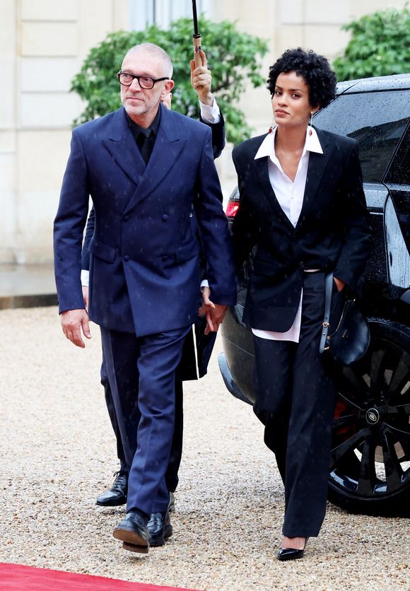 Vincent Cassel et sa compagne Narah Baptista - Arrivées des personnalités au dîner d’État en l’honneur du président brésilien et de sa femme au palais présidentiel de l’Élysée à Paris le 5 juin 2025.

© Jacovides / Moreau / Bestimage