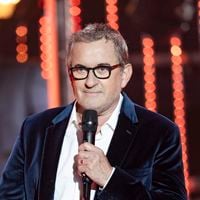 A 2h30 de Paris, Christophe Dechavanne profite de sa ferme entièrement rénovée, son havre de paix