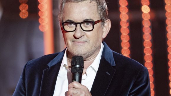 A 2h30 de Paris, Christophe Dechavanne profite de sa ferme entièrement rénovée, son havre de paix