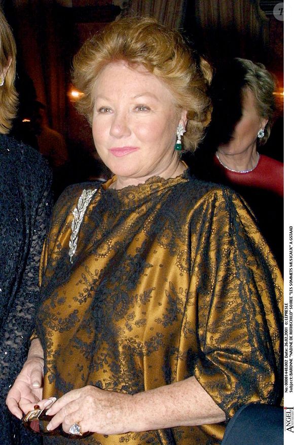 Après la mort de son fils Benjamin en 2021, elle veut transférer les œuvres dans un musée à Genève.

Nadine de Rothschild en 2001
AGENCE / BESTIMAGE