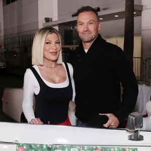 Un chauffard les a percutés alors qu'il roulait en excès de vitesse

Tori Spelling, Brian Austin Green à la 93e parade annuelle de Noël d'Hollywood -At Hollywood Blvd à Hollywood CA, USA le 30 novembre 2025. Photo by Fati S/ABACAPRESS.COM
