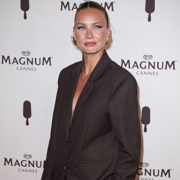 Amandine Petit lors de la séance photo de la « Magnum Party » à Magnum Beach, à Cannes, en France, le 15 mai 2025, dans le cadre du 78e Festival de Cannes. Photo de Nicolas Genin/ABACAPRESS.COM