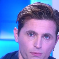 Raphaël Quenard perd ses moyens en direct en évoquant la disparition d'une des femmes de sa vie : "Je l'aime"