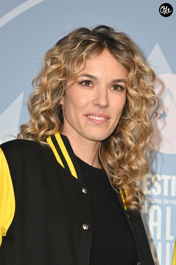 Élodie Fontan posant pour une séance photo lors du 29e Festival du film d'humour à l'Alpe d'Huez, en France, le 21 janvier 2026. Photo de Mireille Ampilhac/Abaca