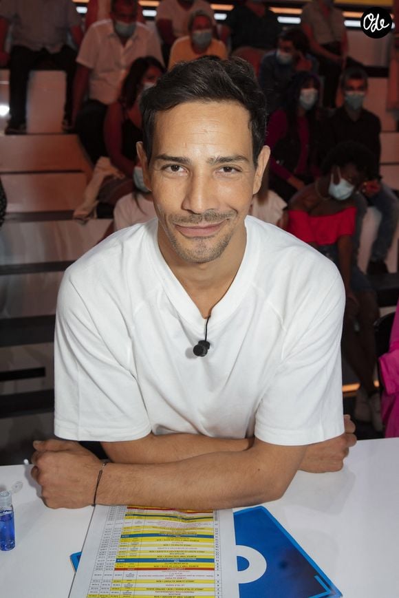 Steevy Boulay - L'émission TPMP (Touche pas à mon poste) présentée par Cyril Hanouna avec l'équipe du film "les Méchants" de M. Achour,  diffusée en direct le 7 Septembre 2021. © Jack Tribeca / Bestimage