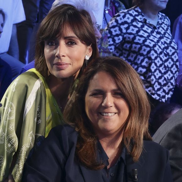 Les premières informations sur sa bande de chroniqueurs sont sorties : Valérie Benaïm et Géraldine Maillet seront bel et bien de la partie.

Exclusif - Géraldine Maillet, Valérie Benaim, sur le plateau de l’émission « TPMP » présentée par C.Hanouna et diffusée en direct sur Youtube et sur toutes les box (SFR, FREE, Bouygues, MyCanal etc), Paris, France, le 24 mars 2025. © Jack Tribeca / Bestimage