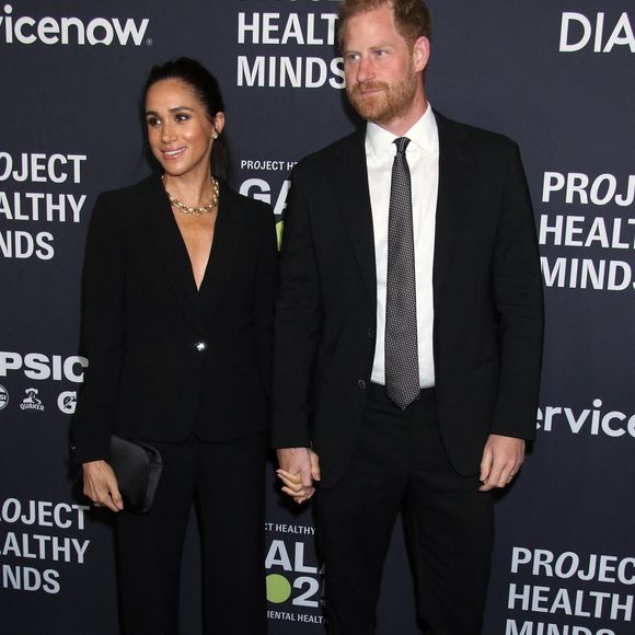 Le prince Harry, duc de Sussex et Meghan Markle, duchesse de Sussex, lors du 3ème gala annuel du projet "Healthy Minds" aux Spring Studios à New York City, New York, Etats-Unis, le 9 octobre 2025. © MPNC/Backgrid USA/Bestimage