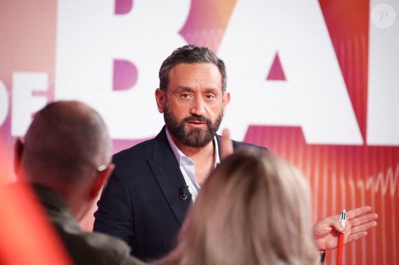 Exclusif - Cyril Hanouna, sur le plateau de l’émission « TPMP » présentée par C.Hanouna et diffusée en direct sur Youtube et sur toutes les box (SFR, FREE, MyCanal etc), Paris, France, le 04 mars 2025. © Jack Tribeca / Bestimage