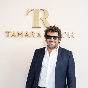 Patrick Bruel au défilé Tamara Ralph Haute Couture Automne / Hiver 2025-2026 dans le cadre de la Fashion Week de Paris (PFW), Palais de Tokyo, France, le 7 Juillet 2025. © Jeremy Melloul/Bestimage