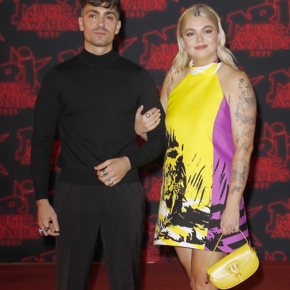 Florian Rossi et sa compagne Louane Emera lors de la 23e édition des NRJ Music Awards 2021 au Palais des Festivals de Cannes, le 20 novembre 2021.
© Dominique Jacovides/Bestimage