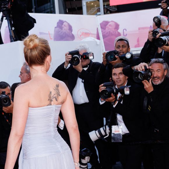 Scarlett Johansson - Montée des marches du film « Vie privée » lors du 78ème Festival International du Film de Cannes, au Palais des Festivals à Cannes. Le 20 mai 2025
© Jacovides-Moreau / Bestimage