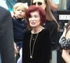 Sa veuve, Sharon Osbourne, revient dans une interview émouvante sur les derniers instants de son mari, entourée de leurs enfants. 

BGUK_3310373 - Birmingham, ROYAUME-UNI - Sharon Osbourne et le reste de la famille Osbourne se sont réunis à Birmingham pour rendre un dernier hommage à l'icône du rock Ozzy Osbourne. Lors de cette cérémonie émouvante, ses proches ont salué la mémoire du musicien légendaire. Backgrid UK/ Bestimage