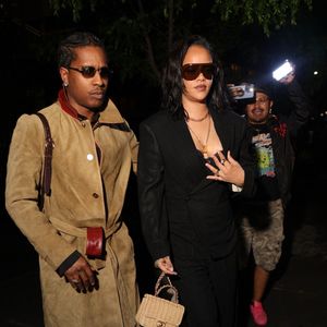 Le couple de superstars A$AP Rocky et Rihanna célèbrent la fête des mères en sortant au restaurant Cucina Alba à New York.