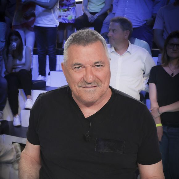 Exclusif - Jean-Marie Bigard sur le plateau de l’émission TPMP (Touche Pas à Mon Poste) présentée par C.Hanouna et diffusée en direct sur C8 à Paris, France, le 31 mai 2023. © Jack Tribeca/Bestimage