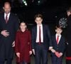 Face caméra, la joyeuse fratrie s'amuse - ensemble - dans leur somptueuse propriété à Anmer Hall, nichée dans le Norfolk.
Le prince William, prince de Galles avec ses enfants la princesse Charlotte, le prince George, le prince Louis lors du service de chants de Noël Together At Christmas à l'abbaye de Westminster, Londres le 6 décembre 2024. © Julien Burton / Bestimage