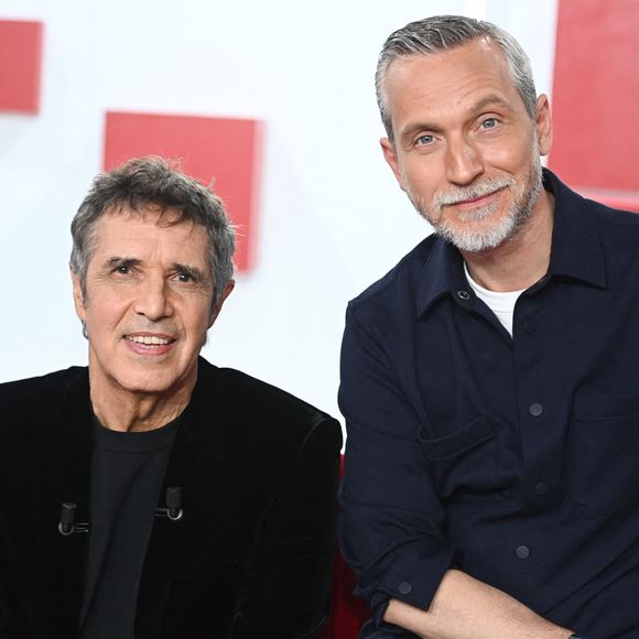 Exclusif - Julien Clerc et Olivier Norek - Enregistrement de l'émission Vivement dimanche au studio rive gauche presentée par M. Drucker avec une diffusion sur France 3 le 23 novembre. © Guillaume Gaffiot/Bestimage