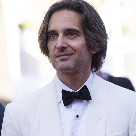 Un lien qu'il tient à préserver malgré la séparation.

Dimitri Rassam - Montée des marches du film « Le comte de Monte-Cristo » lors du 77ème Festival International du Film de Cannes, au Palais des Festivals à Cannes. Le 22 mai 2024
© Olivier Borde / Bestimage