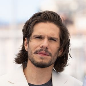 Le plat préféré de François Civil, c'est "le bò bún végétarien", comme il l'avait confié au "Guide Ultime". 

François Civil au photocall du film Bac Nord (Hors compétition) lors du 74ème festival international du film de Cannes 1

© Borde / Jacovides / Moreau / Bestimage