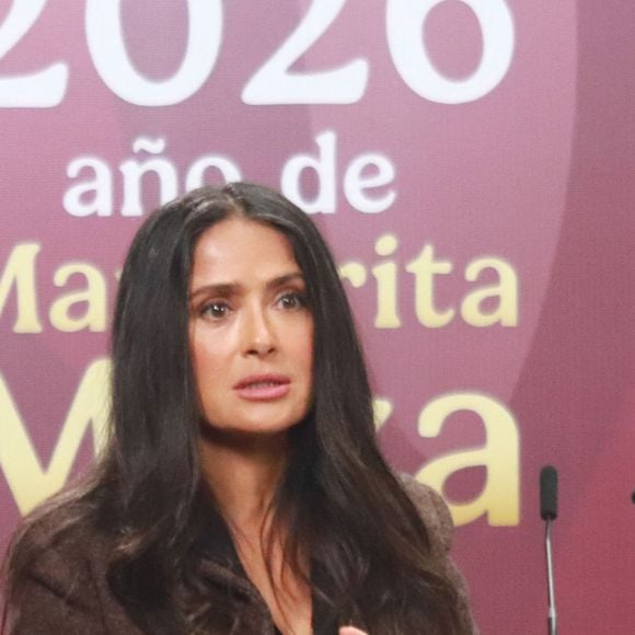 Le 15 février 2026, Mexico, Munich, Mexique : L'actrice et productrice mexicaine Salma Hayek prend la parole lors de l'annonce de mesures incitatives pour l'industrie cinématographique et audiovisuelle au Palais national, le 15 février 2026 à Mexico City, Mexique. (Credit Image : © Carlos Santiago/Alto Press via ZUMA Press / Bestimage)