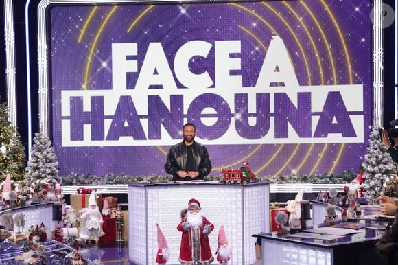 Affaire à suivre donc... 

Cyril Hanouna sur le plateau de l’enregistrement de l’émission « Face à Hanouna » (dernière) présentée par C.Hanouna et diffusée sur C8 © Jack Tribeca / Bestimage