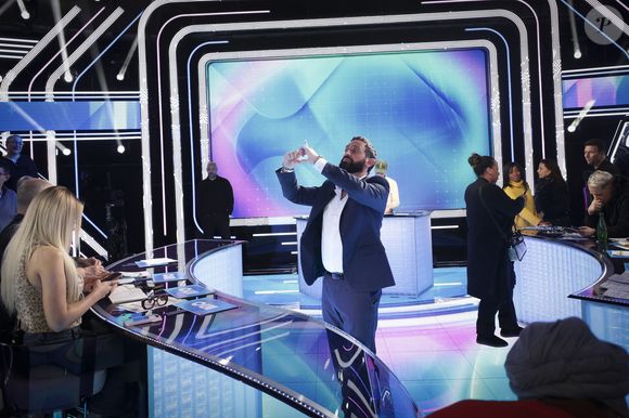 la chaîne sera définitivement supprimée le 28 février prochain à minuit

Exclusif - Cyril Hanouna, sur le plateau de l’émission « TPMP » (Touche pas à mon poste) présentée par C.Hanouna et diffusée en direct sur C8, Paris, France, le 13 février 2025. © Jack Tribeca / Bestimage