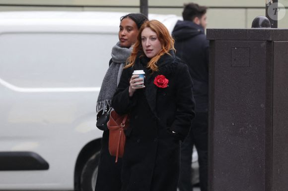 Sarah Stern arrive à la cérémonie d'enterrement de Catherine Laborde à l'église Saint-Roch à Paris, France, le 6 février 2025.  Photo by Nasser Berzane/ABACAPRESS.COM
