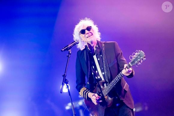 Louis Bertignac sur la scène du concert solidaire pour les enfants de la guerre "Ensemble à l'Olympia" à Paris présenté par EliseCare le 10 février 2025.

© Jack Tribeca / Pierre Perusseau / Bestimage