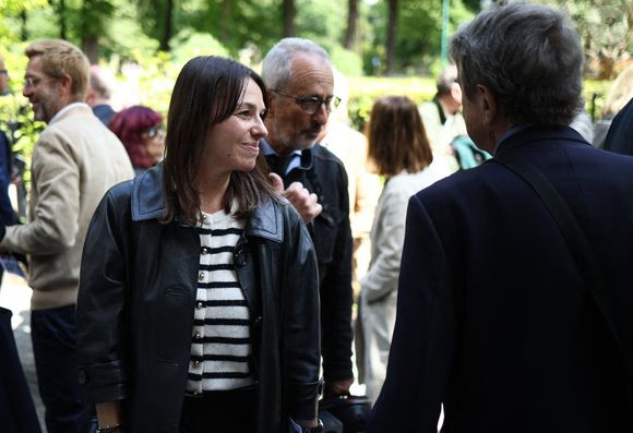 Sophie Le Saint lors de la cérémonie d'enterrement de Daniel Bilalian à l'église Saint-Pierre de Neuilly-sur-Seine, près de Paris, France, le 22 mai 2025. Photo par Raphael Lafargue/ABACAPRESS.COM