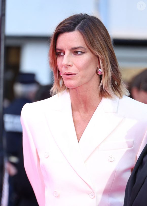 Fauve Hautot en photocall lors du festival "Canneseries 2025" à Cannes, le 28 avril 2025.
© Denis Guignebourg/BestImage