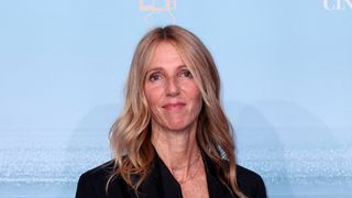 Sandrine Kiberlain impressionnée par la force de sa soeur et sa résilience après ce qu'elle a traversé : "Je ne connais pas beaucoup de parents..."