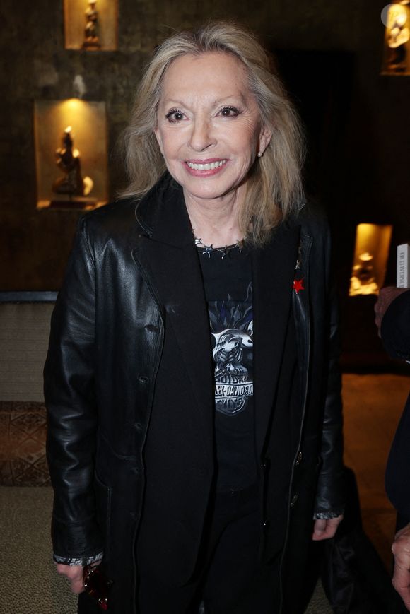 Exclusive - Véronique Sanson assiste au lancement du livre de Francois Bernheim " Eddie Barclay et Moi " organisé par Five Eyes Production au Buddha Bar le 07 avril 2025 à Paris, France. Photo by Jerome Dominé/ ABACAPRESS.COM