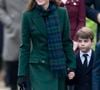 Toute la tribu s'est donc retrouvée le mercredi 25 décembre pour assister à la messe de Noël en l'église Sainte Marie-Madeleine de Sandringham. 

Catherine Kate Middleton, princesse de Galles