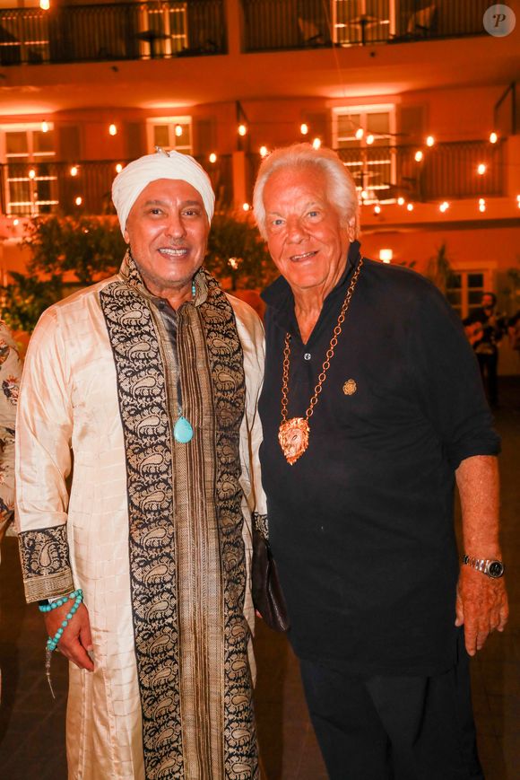 Massimo Gargia et le prince Mubarak Al Sabah du Koweit lors de la fête d'anniversaire de M.Gargia (85 ans)  à l'Hôtel de Paris à Saint-Tropez le 20 août 2025.

© Franz Chavaroche / Bestimage