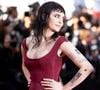 La demoiselle a en effet choisi de s'afficher sur le tapis rouge du Festival de Cannes avec une toute nouvelle coiffure, particulièrement détonante !
Cara Delevingne - Montée des marches du film "The history of sound" lors du 78ème Festival International du Film de Cannes, au Palais des Festivals à Cannes. Le 21 mai 2025. © Jacovides-Moreau / Bestimage