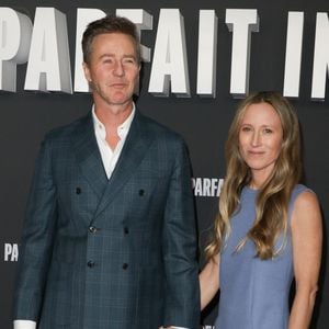 Edward Norton et sa femme Shauna Robertson à l'avant-première du film "Un parfait inconnu" au Grand Rex, le 15 janvier 2025. © Coadic Guirec/Bestimage