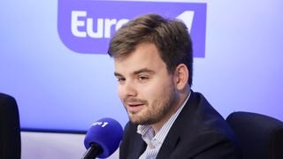 Gauthier Le Bret (CNews / Europe 1) loin de Paris avec Eloïse et leur bébé : ils ont posé leurs valises dans une ville au cadre naturel exceptionnel