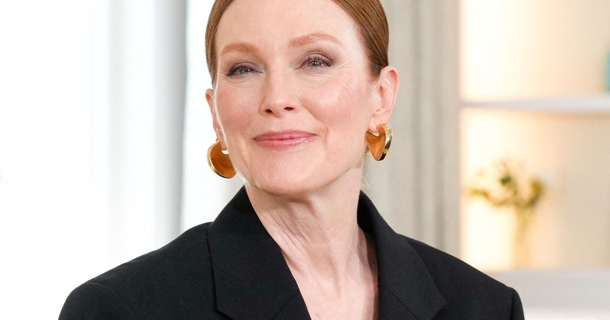 Julianne Moore downsized to a New York duplex, Architectural Digest reports