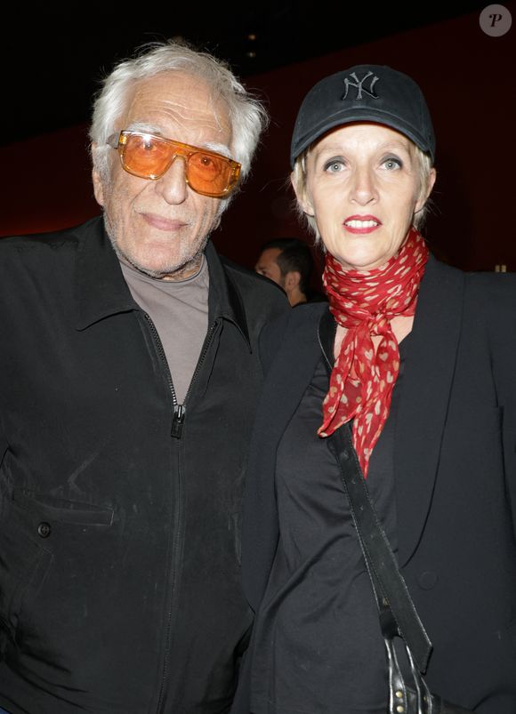 Fait plus méconnu : Christine a d’abord été la nounou de ses enfants, avant que leur histoire d’amour ne se concrétise avec le temps.

Exclusif - Gérard Darmon avec sa femme Christine - People au concert de Chico & The Gypsies qui célèbrent 45 ans de carrière au Palais des Congrès avec un concert symphonique inédit 
© Guirec Coadic / Bestimage