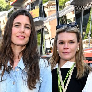 Si Charlotte Casiraghi, sa cousine, est plutôt du genre discrète, Camille Gottlieb n'hésite pas à prendre la parole en évoquant sa vie privée. 

Charlotte Casiraghi et Camille Gottlieb durant la journée des qualifications du Grand Prix de Formule 1 de Monaco. © Bruno Bebert/Bestimage