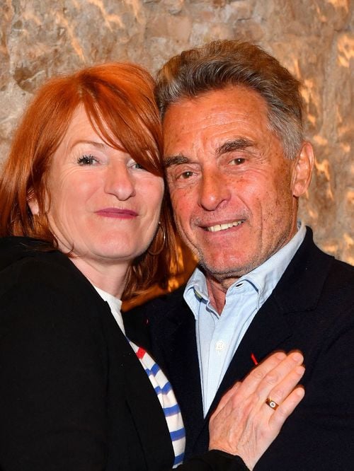 “Ça n’a jamais été un sujet” : Gérard Holtz et Muriel Mayette-Holtz ont fait de leurs 17 ans de différence une force