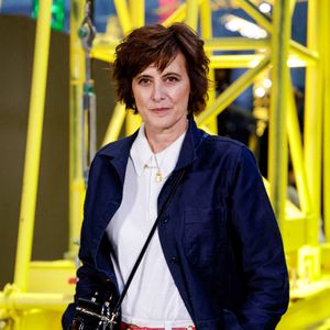 Elle a gardé des meubles d'origine, comme les armoires normandes.

Inès de La Fressange au photocall du défilé Chanel Collection Femme Prêt-à-Porter Automne/Hiver 2026-2027 lors de la Fashion Week de Paris (PFW) au Grand Palais, à Paris, France, le 9 mars 2026. © Olivier Borde/Bestimage