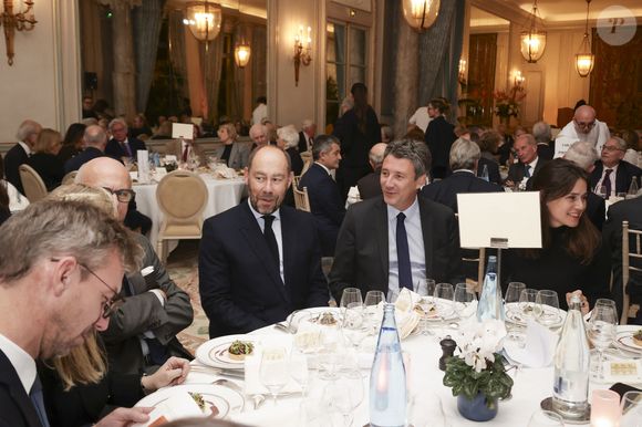 Guillaume Martinez et Benjamin Griveaux - Dîner de La Revue des Deux Mondes au Cercle Interalliée avec en invité d’honneur Gerald Darmanin, Paris, France, le 3 novembre 2025. Les salons du Cercle Interallié ont fait salle comble ce soir-là, réunissant de nombreuses personnalités du monde de la politique, des affaires, du droit, de la culture ou encore de la diplomatie, venues écouter le garde des Sceaux. 
© Jack Tribeca / Bestimage