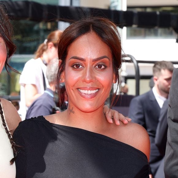 Amel Bent a choisi de partager ce moment sur ses réseaux sociaux

Amel Bent lors du Festival International du Film de Cannes, le 22 mai 2025. © Jacovides-Moreau / Bestimage