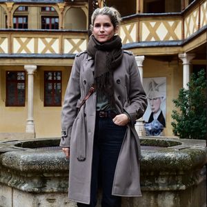 Alice Taglioni lors de la 165e vente aux enchères des Hospices de Beaune, le 16 novembre 2025. © Romain Doucelin / Bestimage